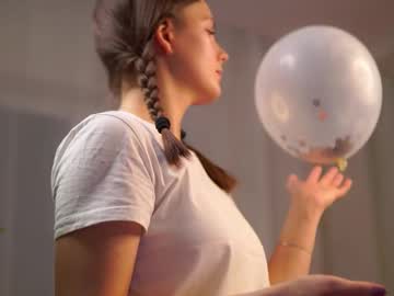 webcam girl philomenacutsforth cam babe image #174354