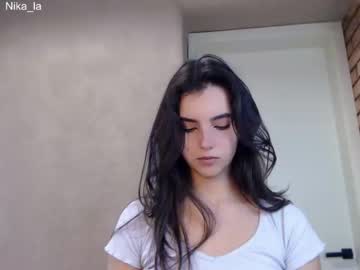 webcam girl nika_la_sun cam babe image #7102