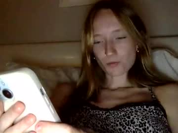 webcam girl littlee_redd cam babe image #126953