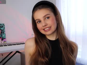 webcam girl fluffy_angel cam babe image #106263