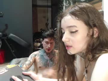 webcam couple alucardcarmilaa cam babe image #201191