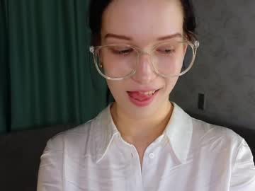 webcam girl synnovebrabson cam babe image #186636