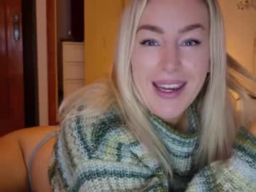 webcam girl christinasiemone cam babe image #157135