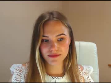 webcam girl gwyneth_paltroww cam babe image #42792