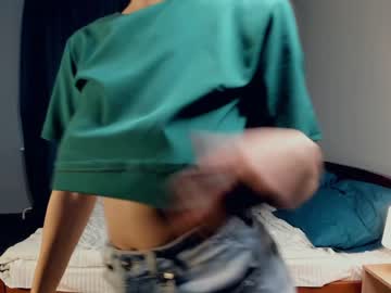 webcam girl helen_enjoys cam babe image #73648