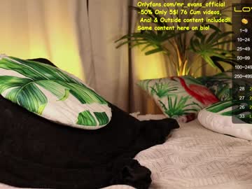 webcam man mr_evans_official cam babe image #35470