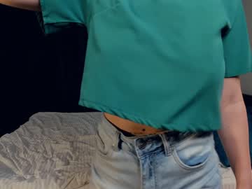 webcam girl helen_enjoys cam babe image #73640