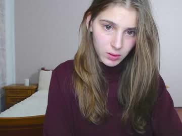 webcam girl little_kitt1y_ cam babe image #73725