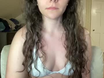 webcam girl maddyhasyummypussy cam babe image #194615