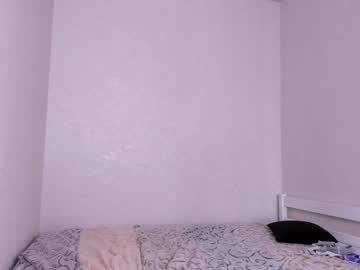 webcam girl little_carolina cam babe image #27684