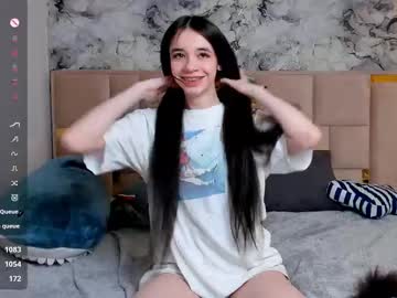 webcam girl moonlitkisss_ cam babe image #180448