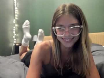 webcam girl oliviahansleyy cam babe image #115736