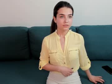 webcam girl zeldaflowers cam babe image #111906