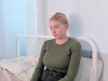 webcam girl merylbossom cam babe image #196876