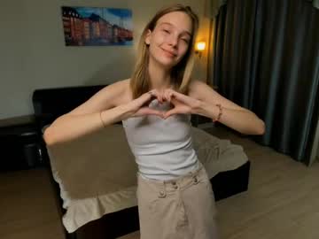 webcam girl esmeclaxton cam babe image #160020