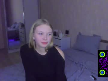webcam girl right_and_left cam babe image #99589