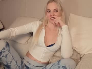 webcam girl venusianblonde cam babe image #173776