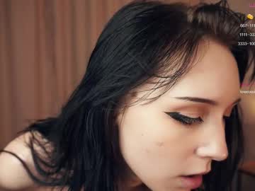 webcam girl lynnabelow cam babe image #177693