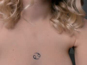webcam girl tiana_miracle cam babe image #136793