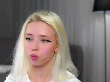 webcam girl maureensgame cam babe image #165125