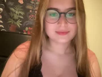 webcam girl sarahmartin420 cam babe image #41488