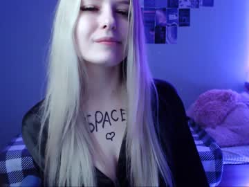 webcam girl whimsical_joy cam babe image #83582