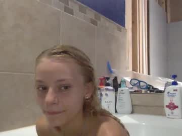 webcam couple kellylivenow cam babe image #138464