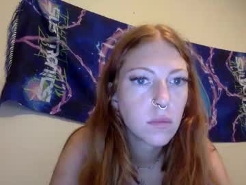webcam girl slimthiccredhead cam babe image #144942