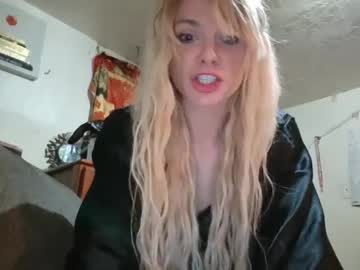 webcam girl pistlewhipme cam babe image #143772