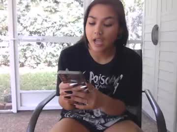 webcam girl karebearxx cam babe image #39217